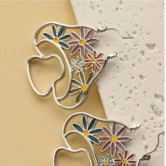 ❤️ FREE Mushroom Outline Plant Flower Floral Hippie Artsy Chic Hip Earrings - Picture 3 of 4